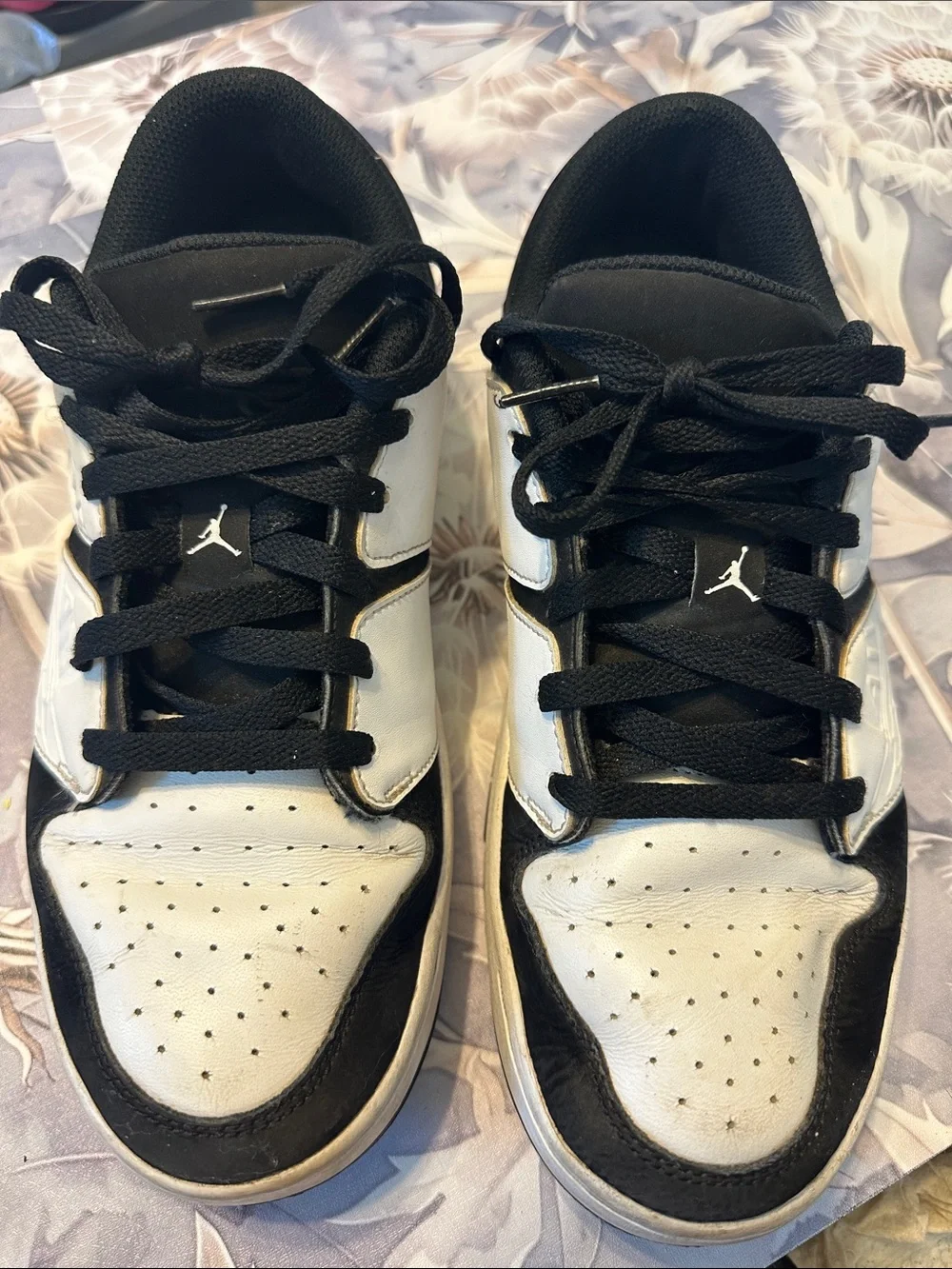 Nike low top